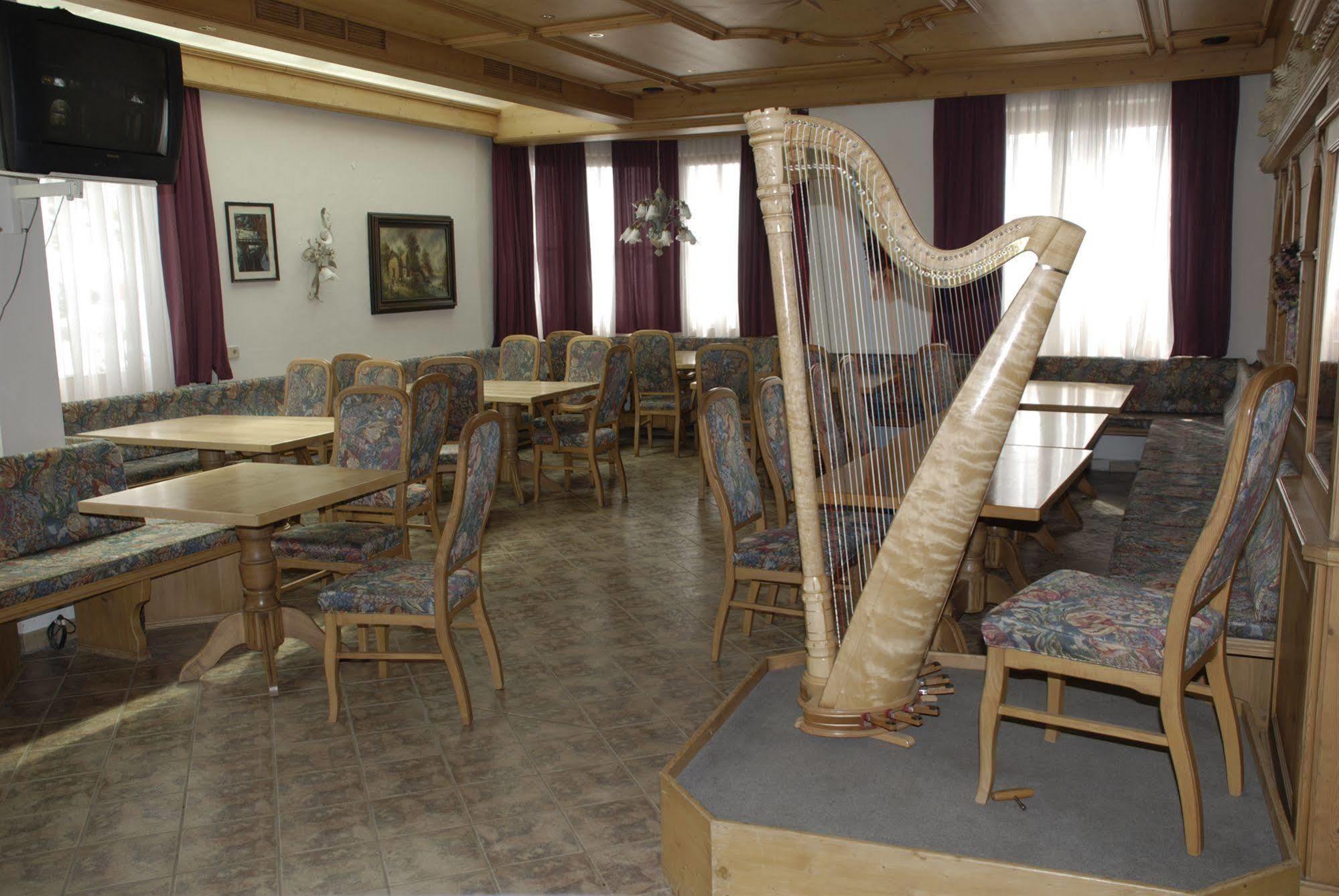 Hotel Harfenwirt فيلدشوناو المظهر الخارجي الصورة